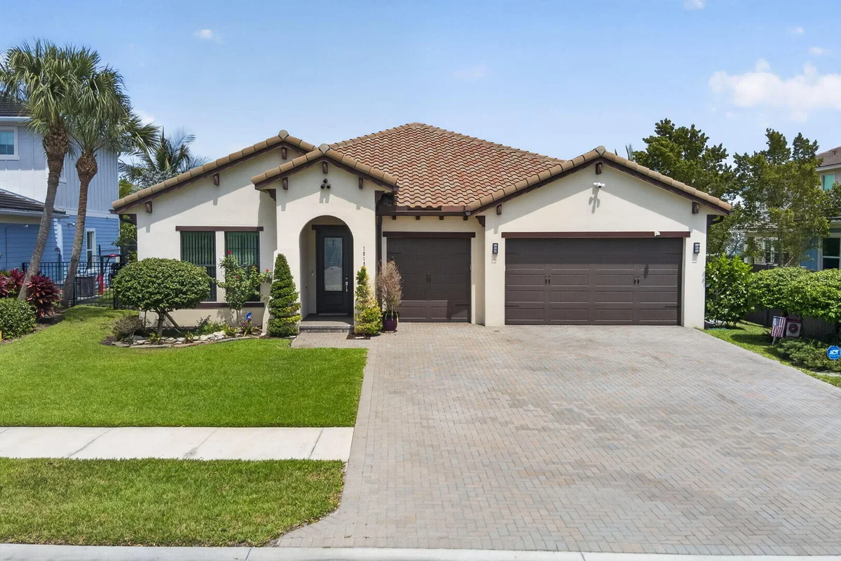 1010 Sweetgrass St, Loxahatchee: photo 1 of 75