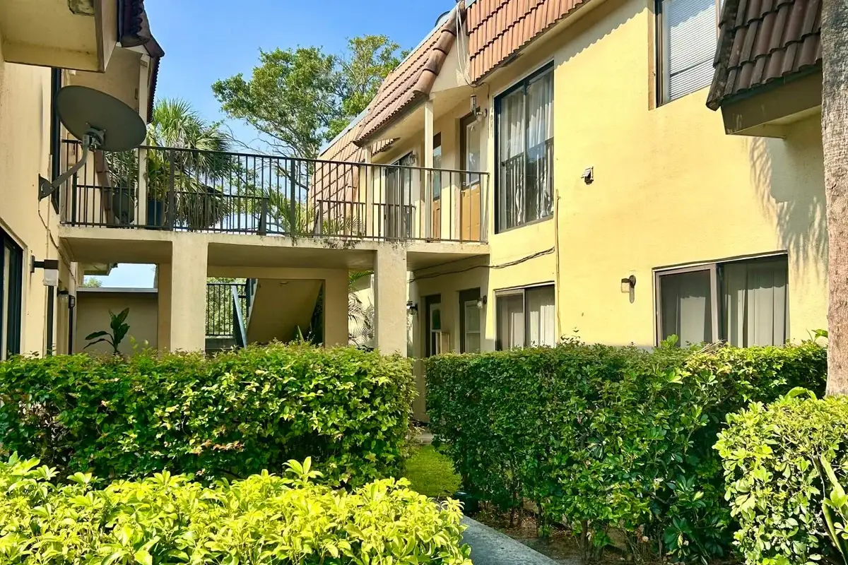 11606 Royal Palm Blvd, Coral Springs: photo 1 of 23