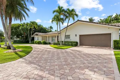 18 Eleuthera Dr, Ocean Ridge: photo 1 of 74