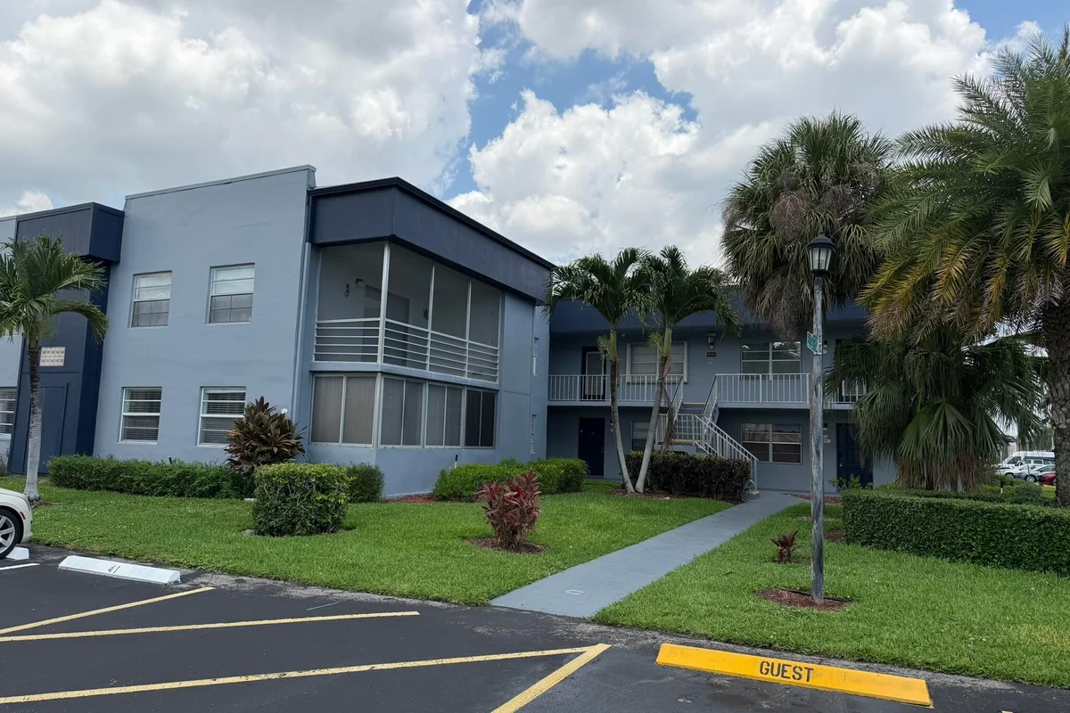 119 Burgundy C, Delray Beach: photo 1 of 22