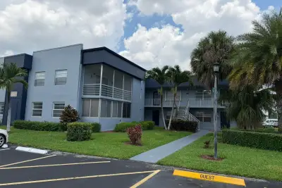 119 Burgundy C, Delray Beach: photo 1 of 22
