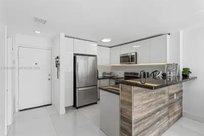6545 Indian Creek Dr #306, Miami Beach: photo 1 of 25