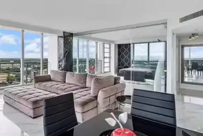 1720 Harrison St #15a, Hollywood: photo 1 of 16