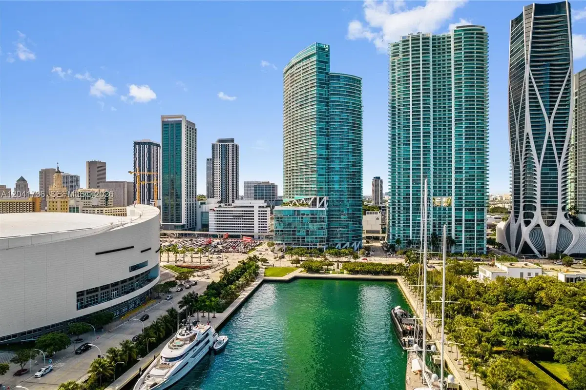 888 Biscayne Blvd #2101, Miami: photo 1 of 29