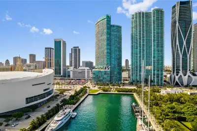 888 Biscayne Blvd #2101, Miami: photo 1 of 29