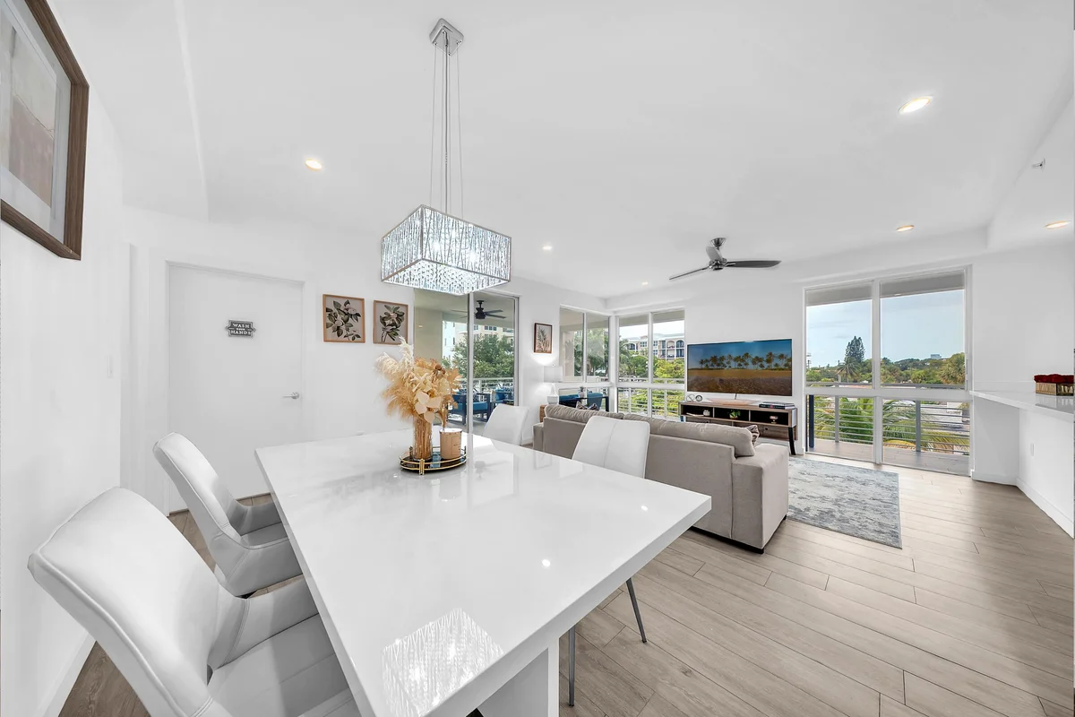 51 SE 19th Ave #303, Deerfield Beach: photo 1 of 34