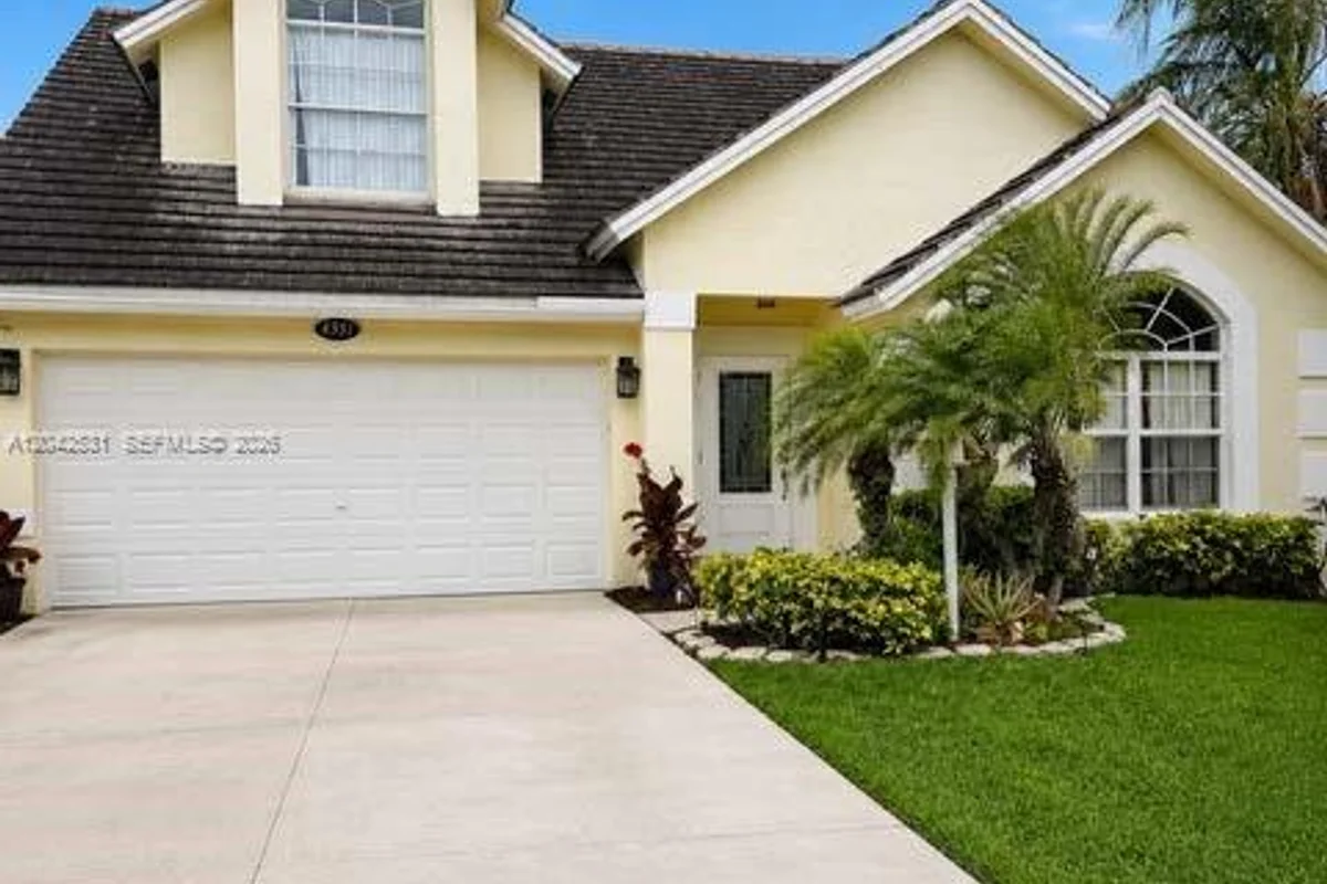 4351 Leicester Ct, West Palm Beach: photo 1 of 18