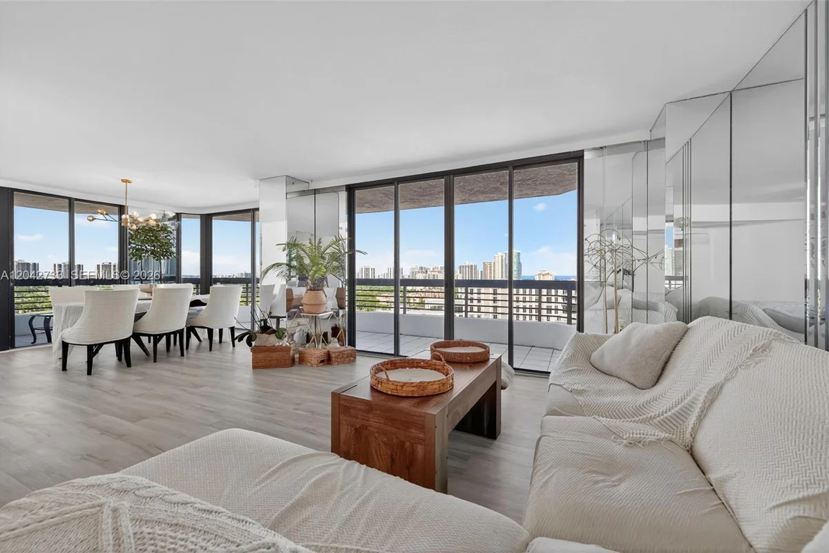 3500 Mystic Pointe Dr #1804, Aventura: photo 1 of 51
