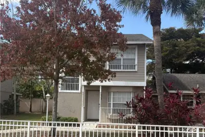 3743 NW 122nd Ter, Sunrise: photo 1 of 29