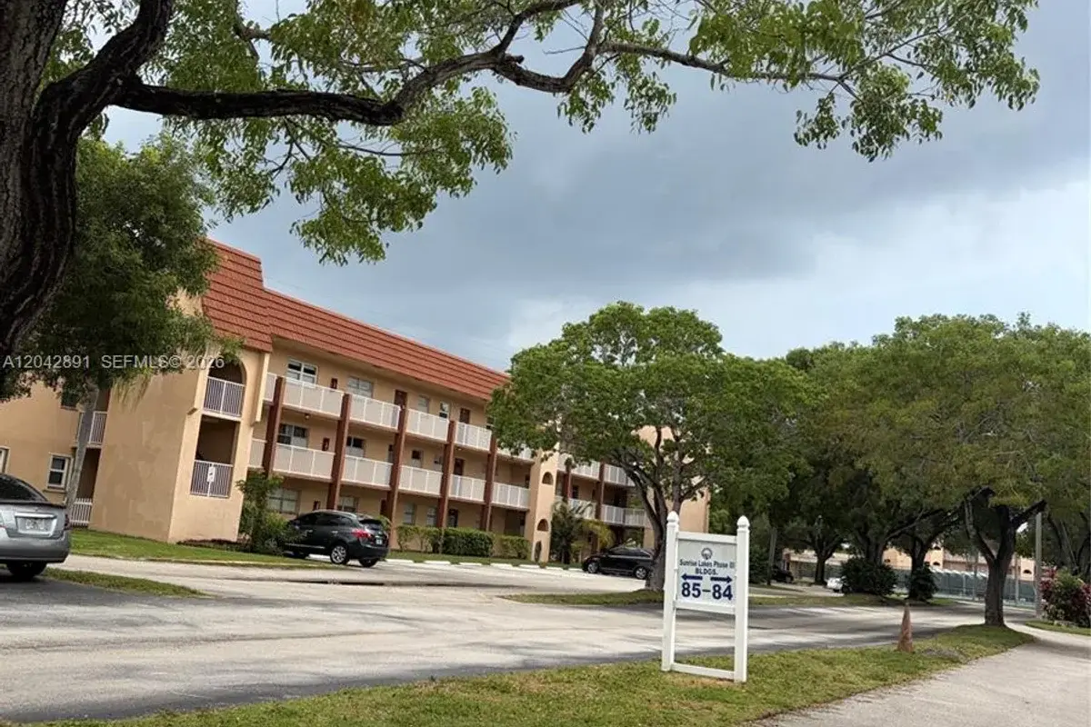 2741 N Pine Island Rd #109, Sunrise: photo 1 of 14