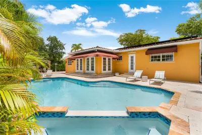 1380 Miami Springs Ave, Miami Springs: photo 1 of 34