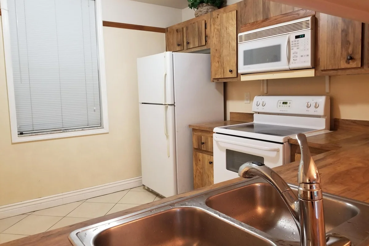 7500 NW 1st Ct #102-3, Plantation: photo 1 of 28