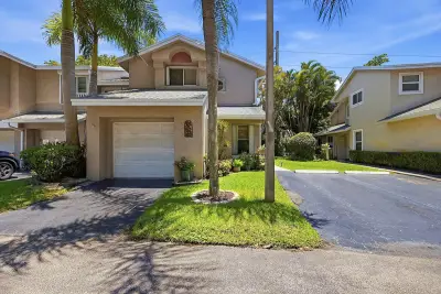 2118 Discovery Cir W, Deerfield Beach: photo 1 of 50