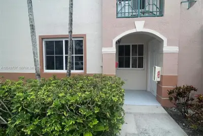 2151 NW 77th Way #102, Pembroke Pines: photo 1 of 12