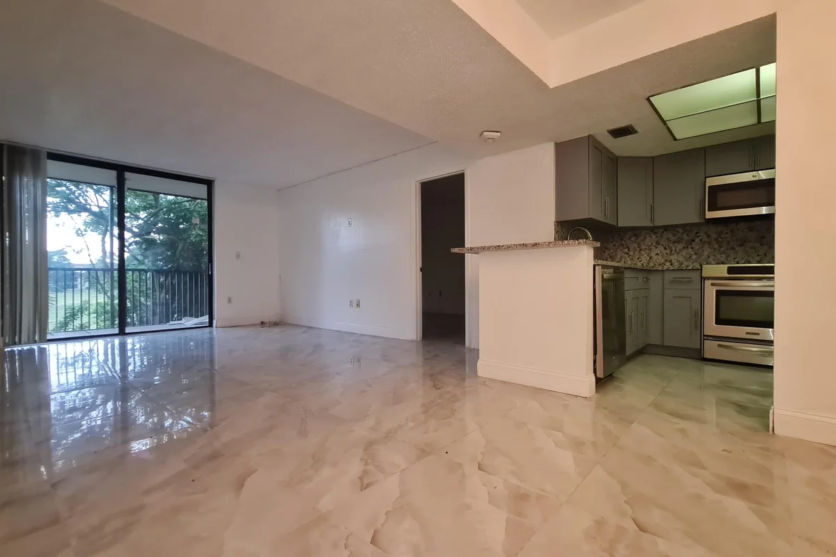 5570 NW 44th St #210, Lauderhill: photo 1 of 16