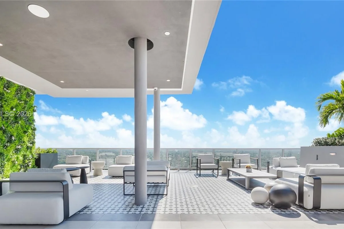 9600 S Dixie Hwy #S1, Miami: photo 1 of 40