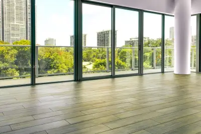 1600 SW 1st Ave #401, Miami: photo 1 of 24
