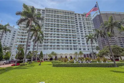 9801 Collins Ave #3U, Bal Harbour: photo 1 of 37