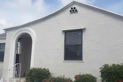 711 Palm Beach Lakes Blvd, West Palm Beach: photo 1 of 17