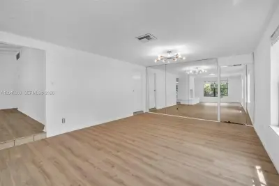 5096 SW 28th Ter, Fort Lauderdale: photo 1 of 68