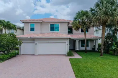 163 Bella Vista Way, Royal Palm Beach: photo 1 of 39