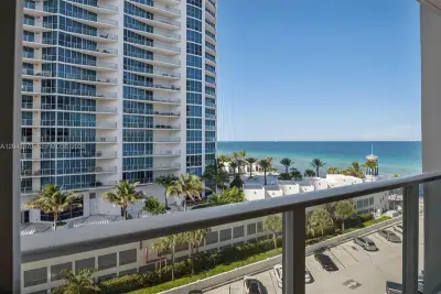 3505 S Ocean Dr #708, Hollywood: photo 1 of 13