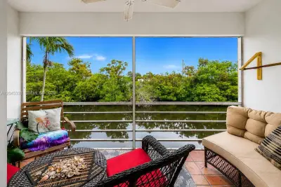 1400 NE 57th Ct #207, Fort Lauderdale: photo 1 of 51