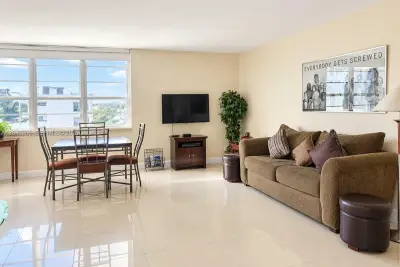 100 Lincoln Rd #316, Miami Beach: photo 1 of 17