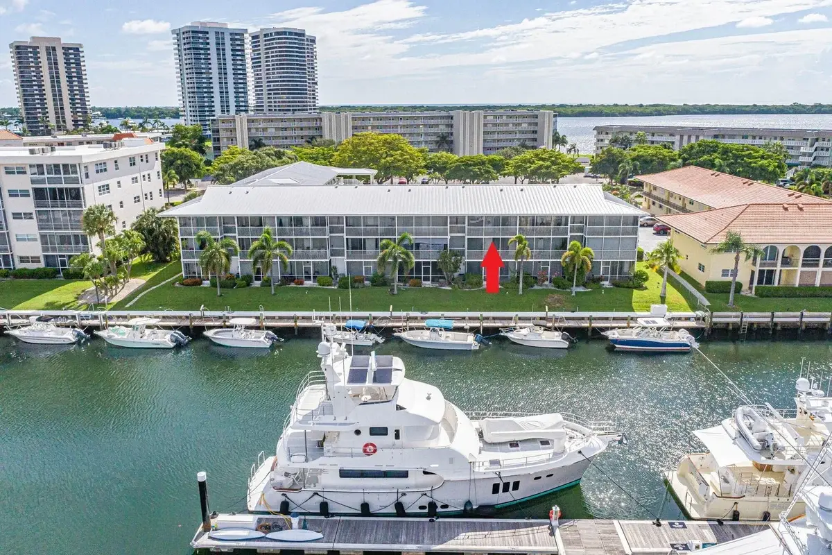 37 Yacht Club Dr #310, North Palm Beach: photo 1 of 51