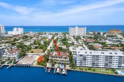 449 NE 19th Ave, Deerfield Beach: photo 1 of 85