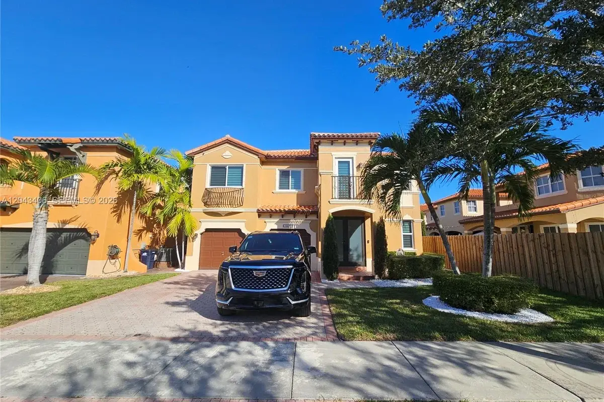 15561 SW 31st Ln, Miami: photo 1 of 42