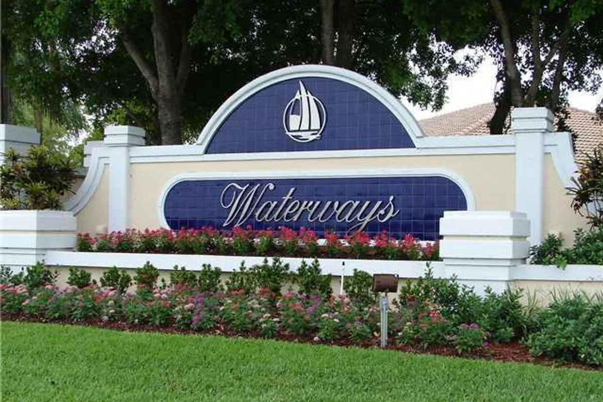 4271 SW 10th Ct, Deerfield Beach: photo 1 of 25