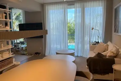 2960 NE 207th St #712, Aventura: photo 1 of 10