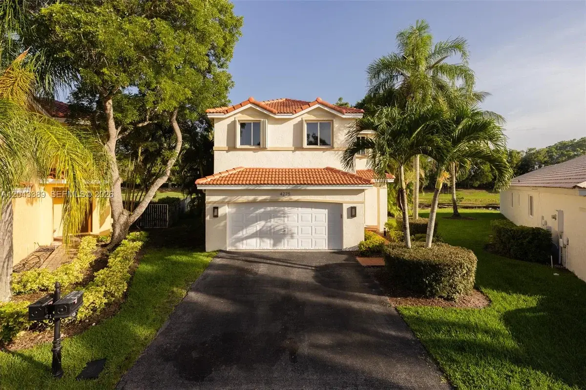 4275 Ironwood Ct, Weston: photo 1 of 36