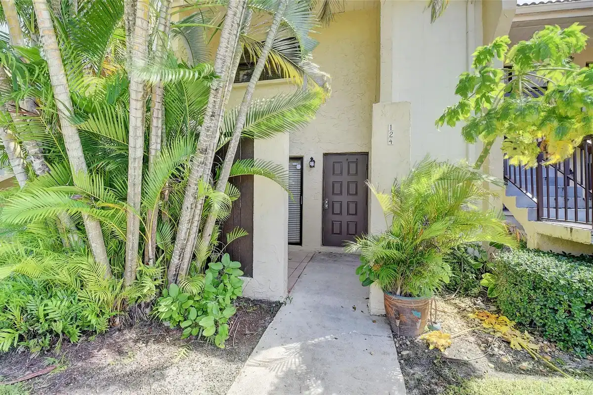 22435 SW 61st Way #124, Boca Raton: photo 1 of 49