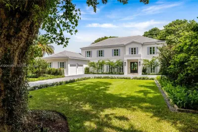 1241 Mariola Ct, Coral Gables: photo 1 of 33
