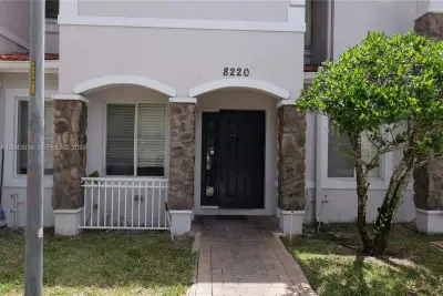 8220 SW 25th Ct, Miramar: photo 1 of 30