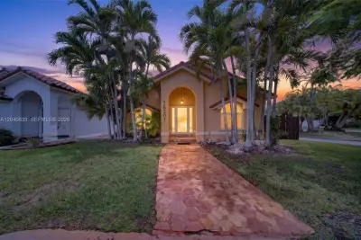 15307 SW 52nd Ter, Miami: photo 1 of 59