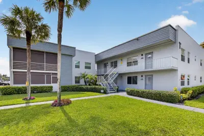 955 Normandy Trl, Delray Beach: photo 1 of 29
