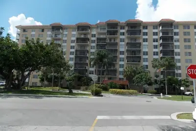 4174 Inverrary Dr #603, Lauderhill: photo 1 of 13