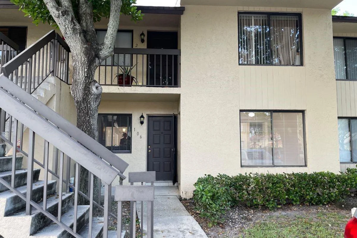 6549 Somerset Dr #106, Boca Raton: photo 1 of 14