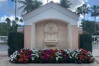110 Legendary Cir, Palm Beach Gardens: photo 1 of 30