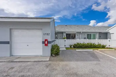 2641 W Gately Dr W #1702, West Palm Beach: photo 1 of 38