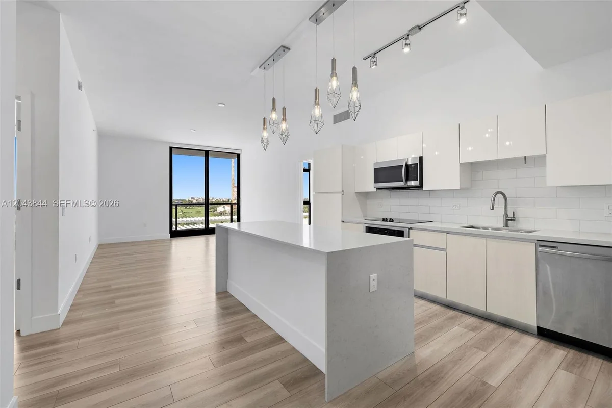 101 Diplomat Pkwy #2009, Hallandale Beach: photo 1 of 99