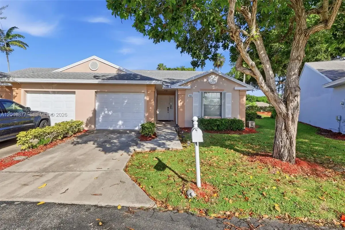1855 SE 6th Ct, Homestead: photo 1 of 25