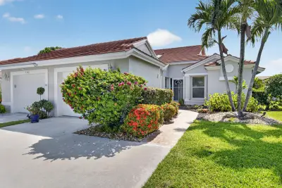 5590 Royal Lake Cir, Boynton Beach: photo 1 of 74