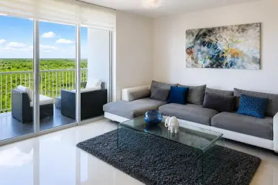 14951 Royal Oaks Ln #1601, North Miami: photo 1 of 26
