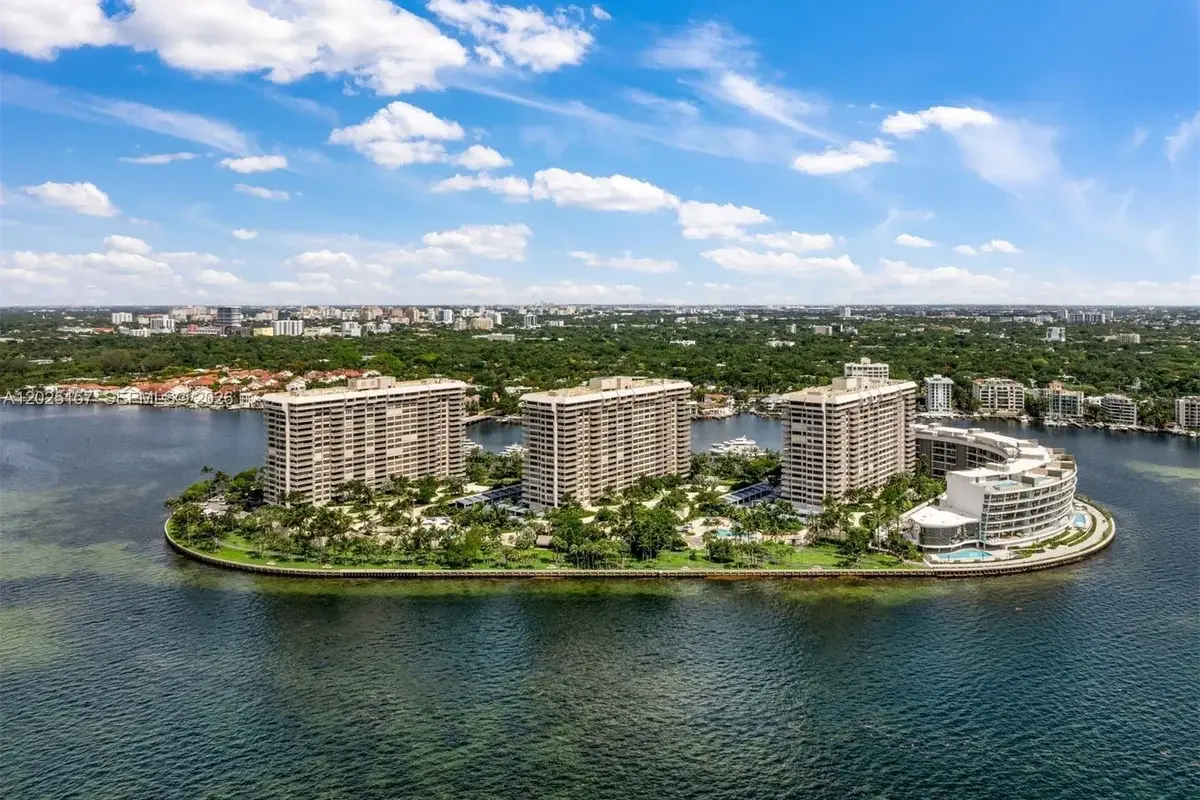 3 Grove Isle Dr #C803, Miami: photo 1 of 65