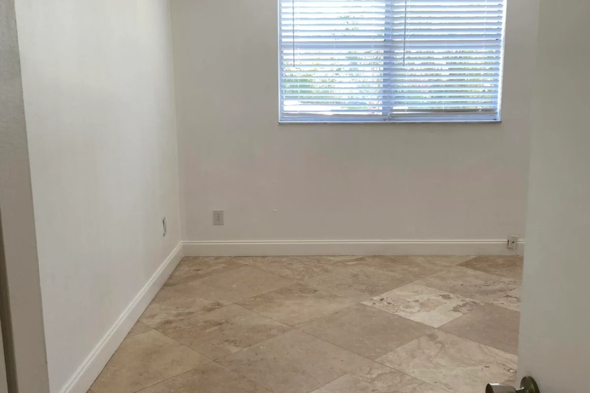 2840 Somerset Dr #105 M, Lauderdale Lakes: photo 1 of 1
