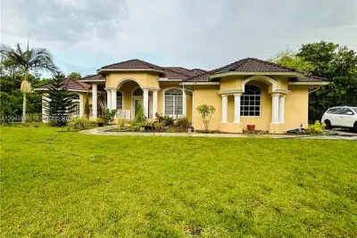 13754 N 48th Ct N, West Palm Beach: photo 1 of 22